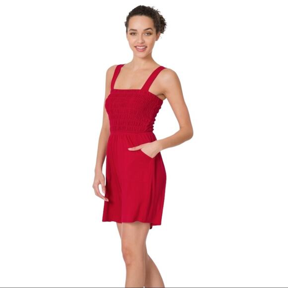 Zenana Red Burgundy Smocked Top Romper With Pockets Size Small - Picture 1 of 5